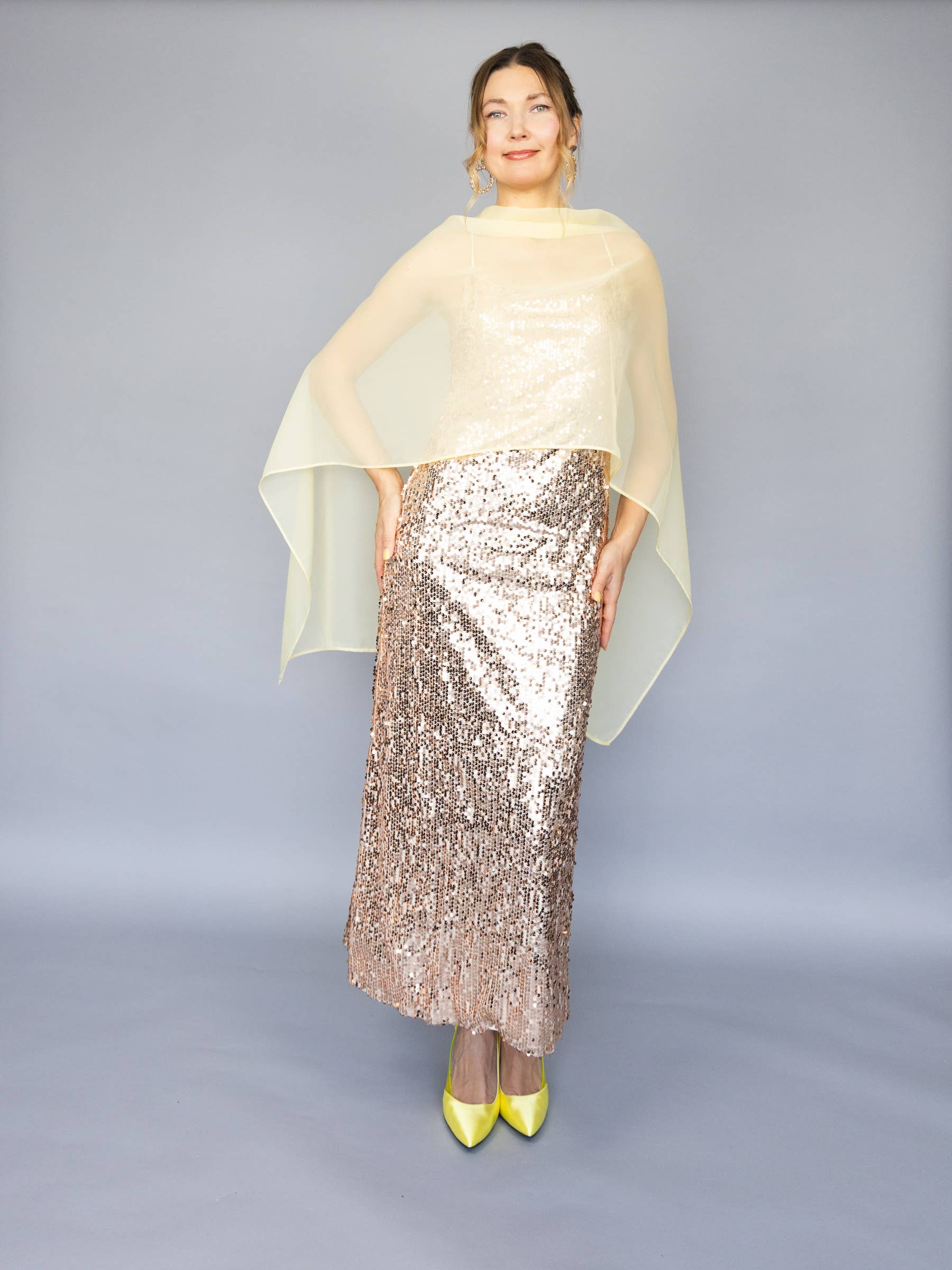 BridalSpain - Venta al por mayor Capa corta- Mujer - Capa Transparente Estilo Griego en Color Vino para Damas de Honor23