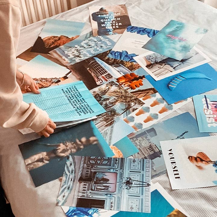 Flamingueo - Wholesale Art Print - Set of 50 Blue Photos3