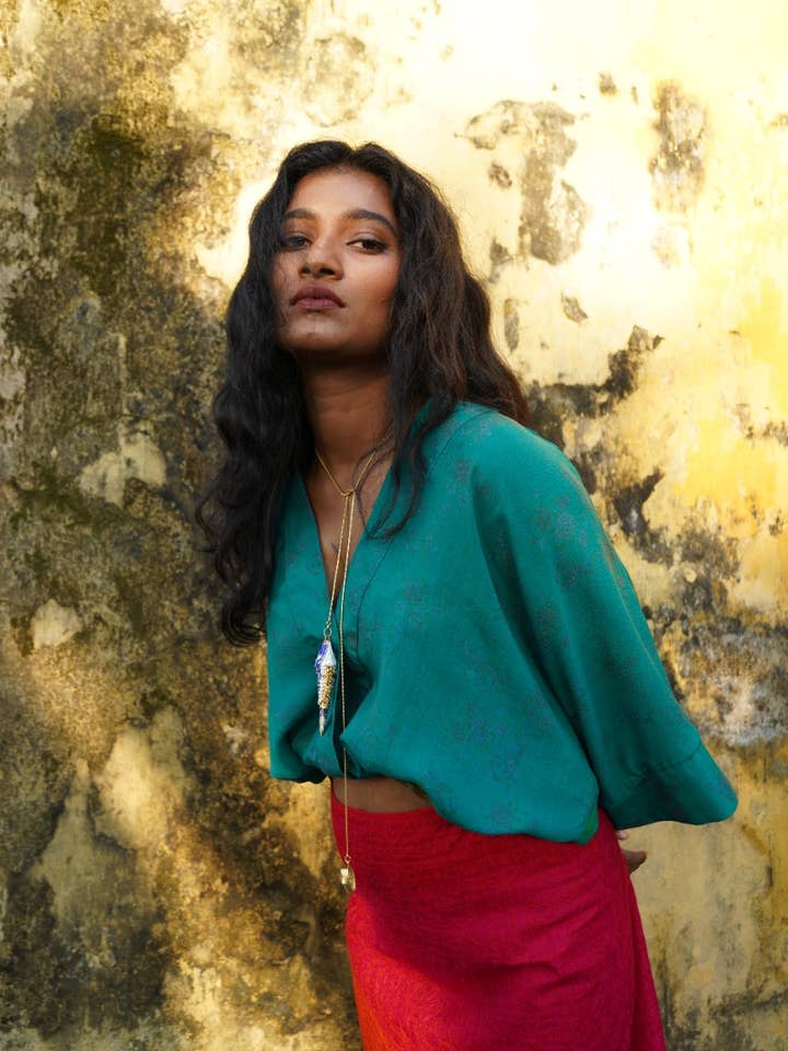 Annahmol - Wholesale Blouse - Women's - Vintage Silk Kimono Top: Free Size: BEST SELLERĀ : OOAK6