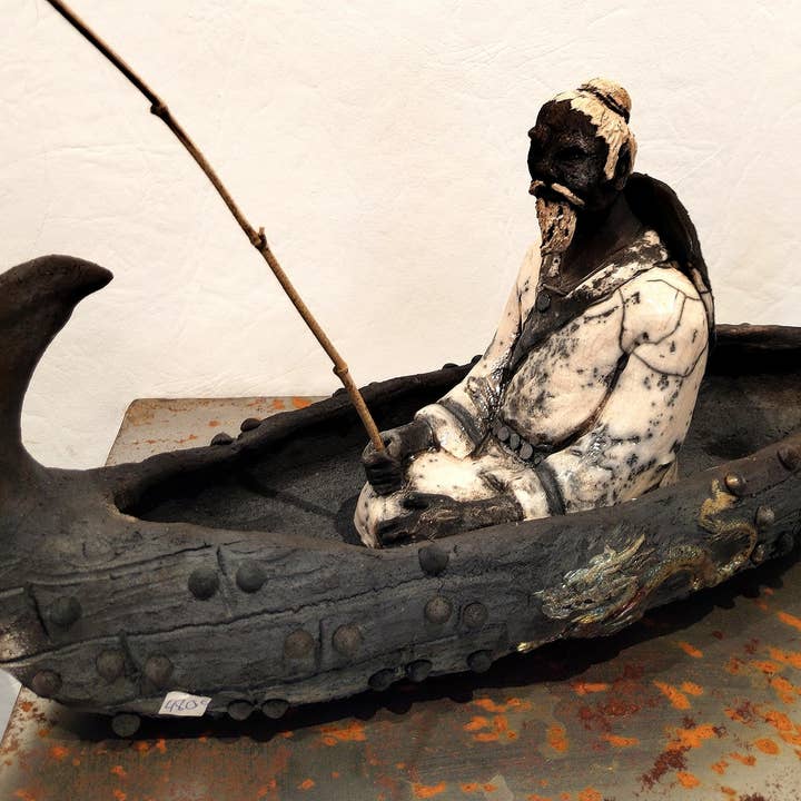 Japanese fisherman for wholesale by Isabelle Bedel - Sculpture Raku