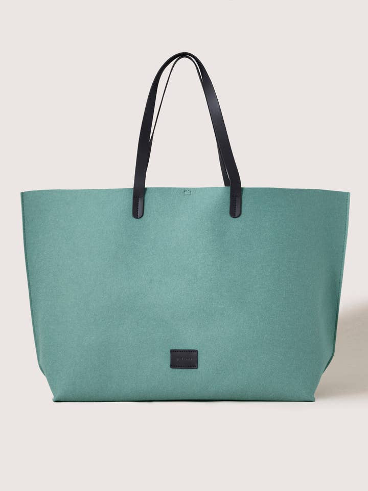 Hana Merino Wool Boat Bag - Spruce Black for wholesale by Graf Lantz