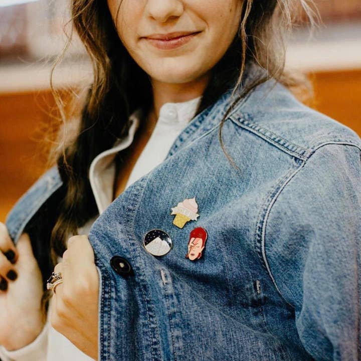 Sleepy Mountain - Wholesale Lapel Pin/Button - David Bowie Enamel Pin2