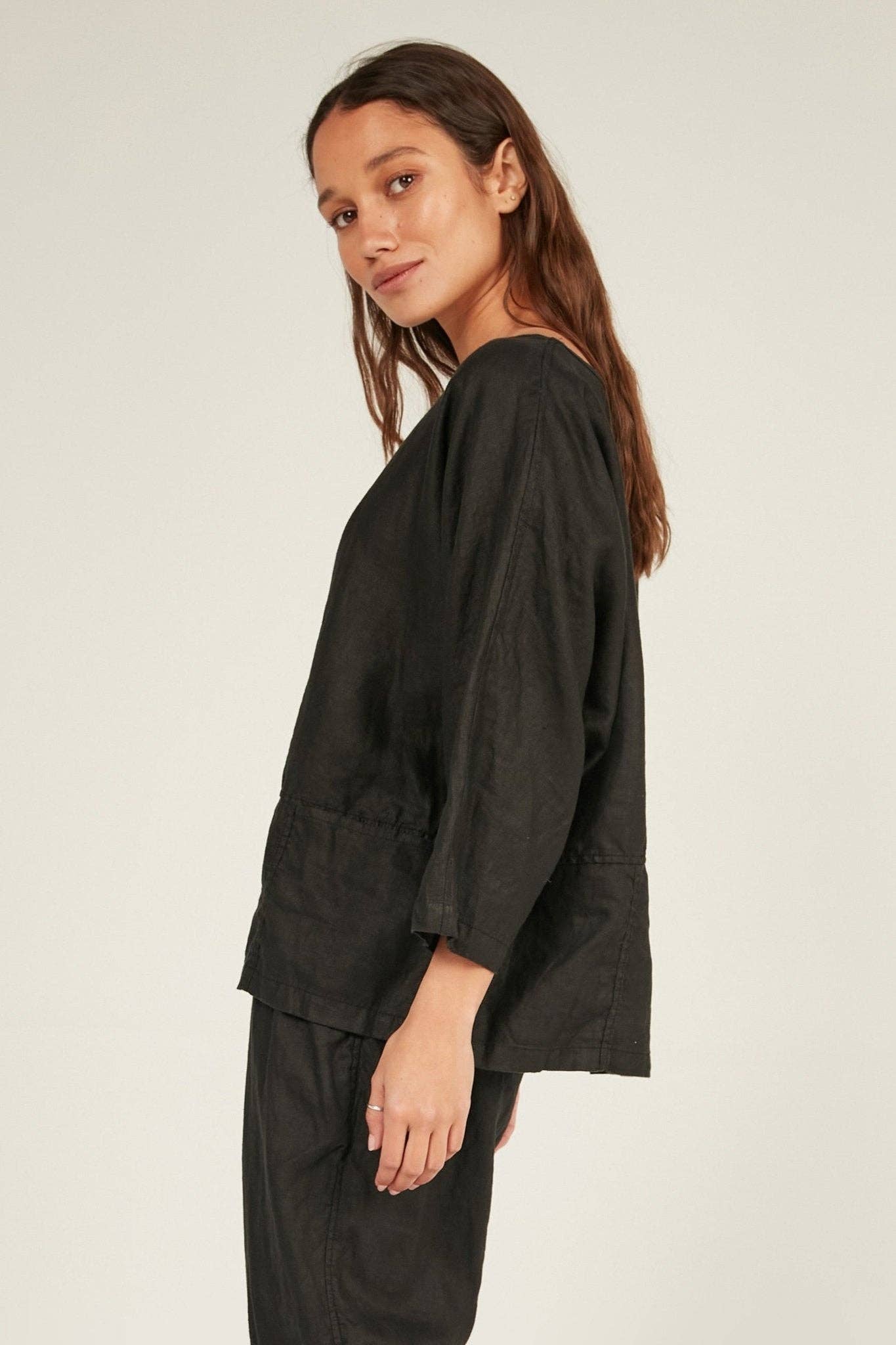 Primness – wholesale T-shirt – women's – CHICHI TOP - NOIR2