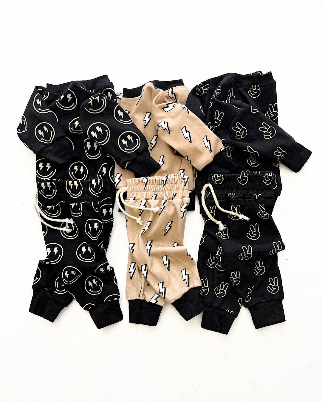 Lucky Panda Kids - Venta al por mayor Conjuntos de ropa cómoda - Niños - Conjunto Jogger | Good Vibes8