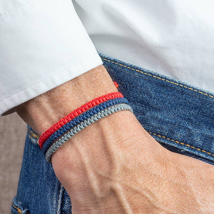 Makarla - Handmade Colombian Jewelry – wholesale Woven/braided bracelet – Men's Thin Macrame Surfer Bracelet | Adjustable & Waterproof