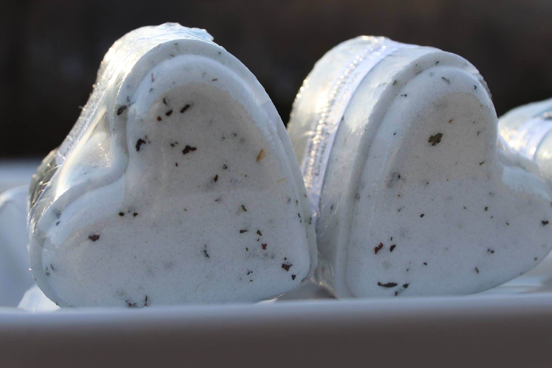 Wicked Bubbles LLC - Wholesale Bath Bomb/Fizz - Heart Bath bomb - 4.5 oz - Sinus relief3