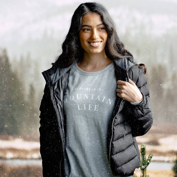 Mountain Life sweatshirts voor dames - 2 kleuren voor wholesale door Happiness Is...