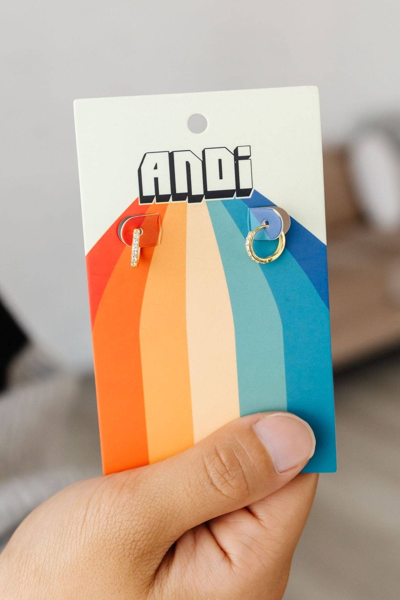 Shop Andi - Vente Créoles - Créoles en cristal doré - Hypoallergénique2