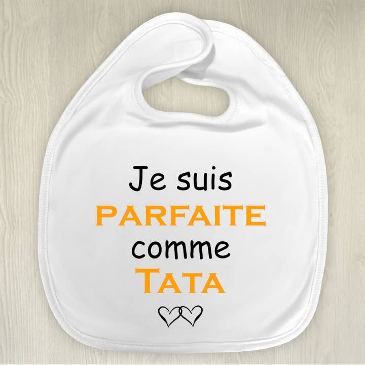 Personalised bib I am perfect like for wholesale by Tendance Cadeau