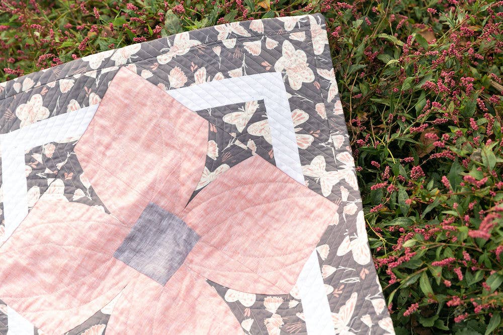 Rachel Rossi Design - Wholesale Craft Sewing Kit - Trellis Twist | Curved Quilt Pattern | Modern Vintage14