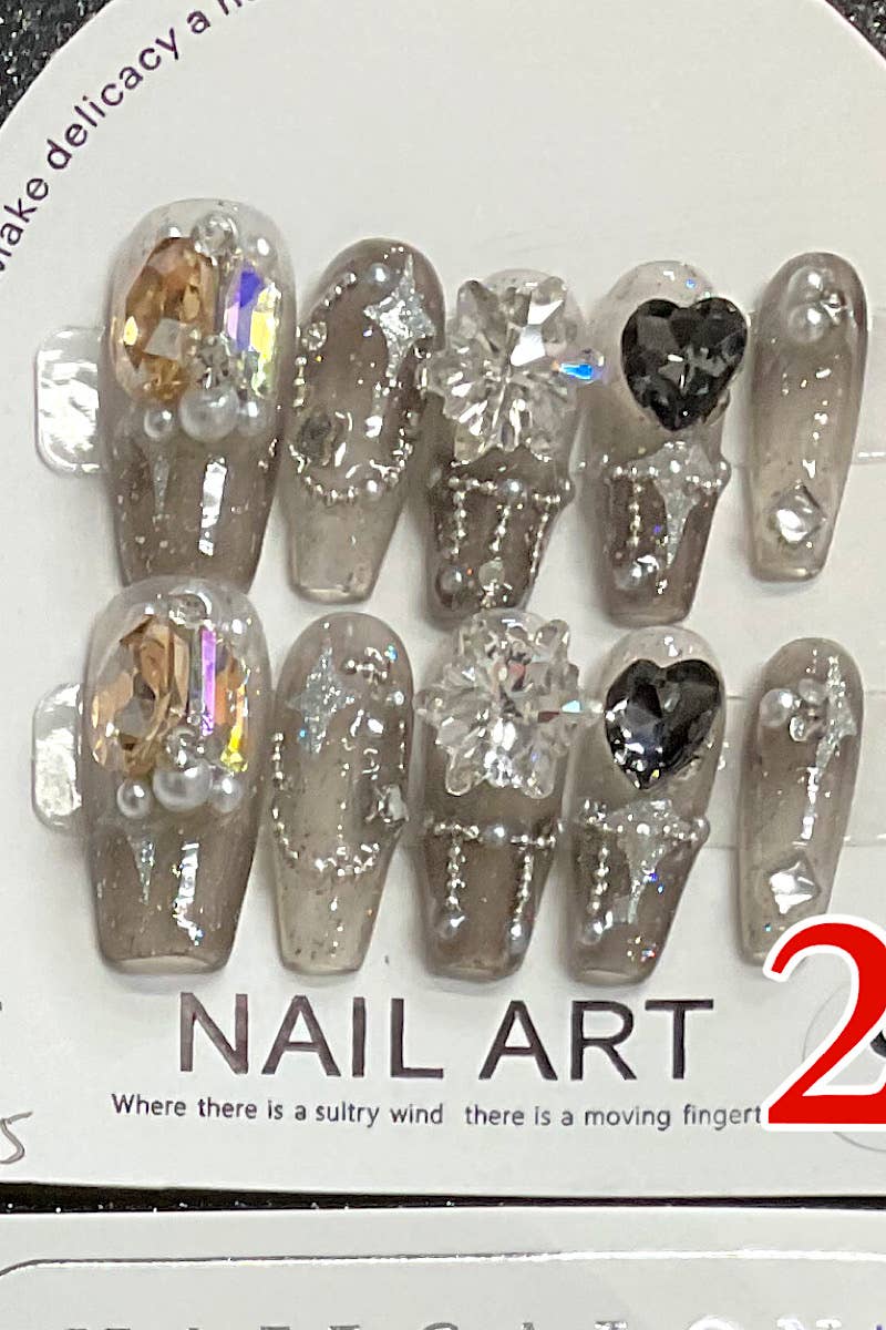 Kids Charm Online - Vente Faux ongles/vernis en patch - APPUYEZ SUR LES ONGLES DES FEMMES EN ACRYLIQUE.8
