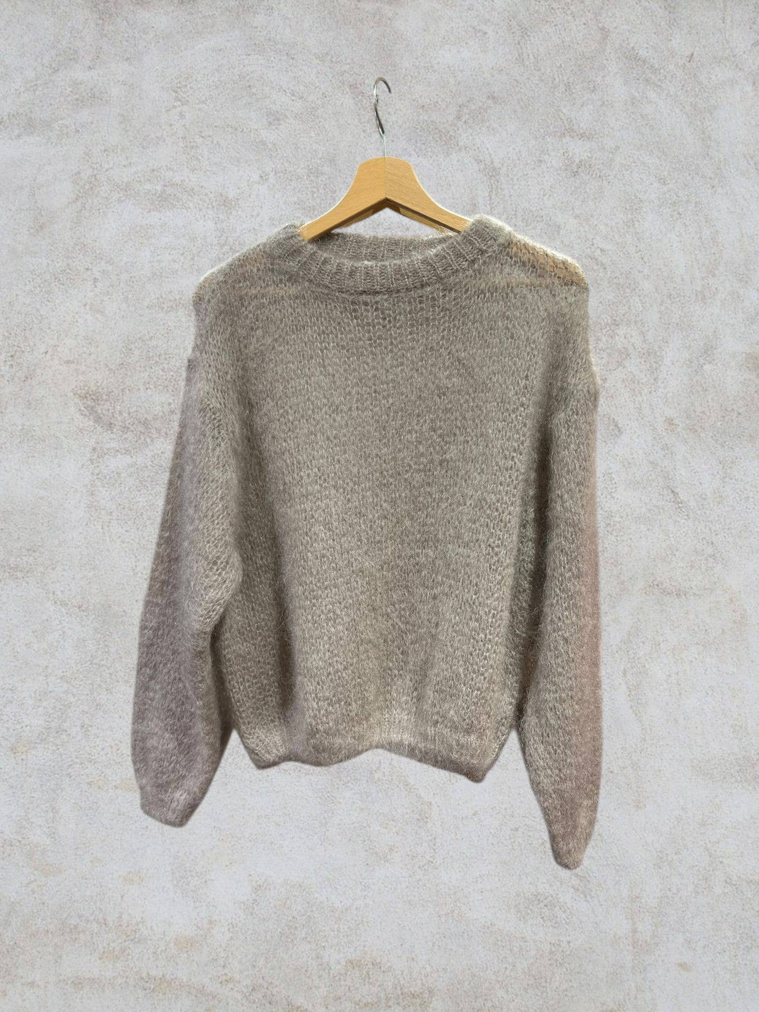 NAÏS PARIS - Wholesale Knit Sweater - Women's - Round neck long sleeve sweater in 80% kid mohair3