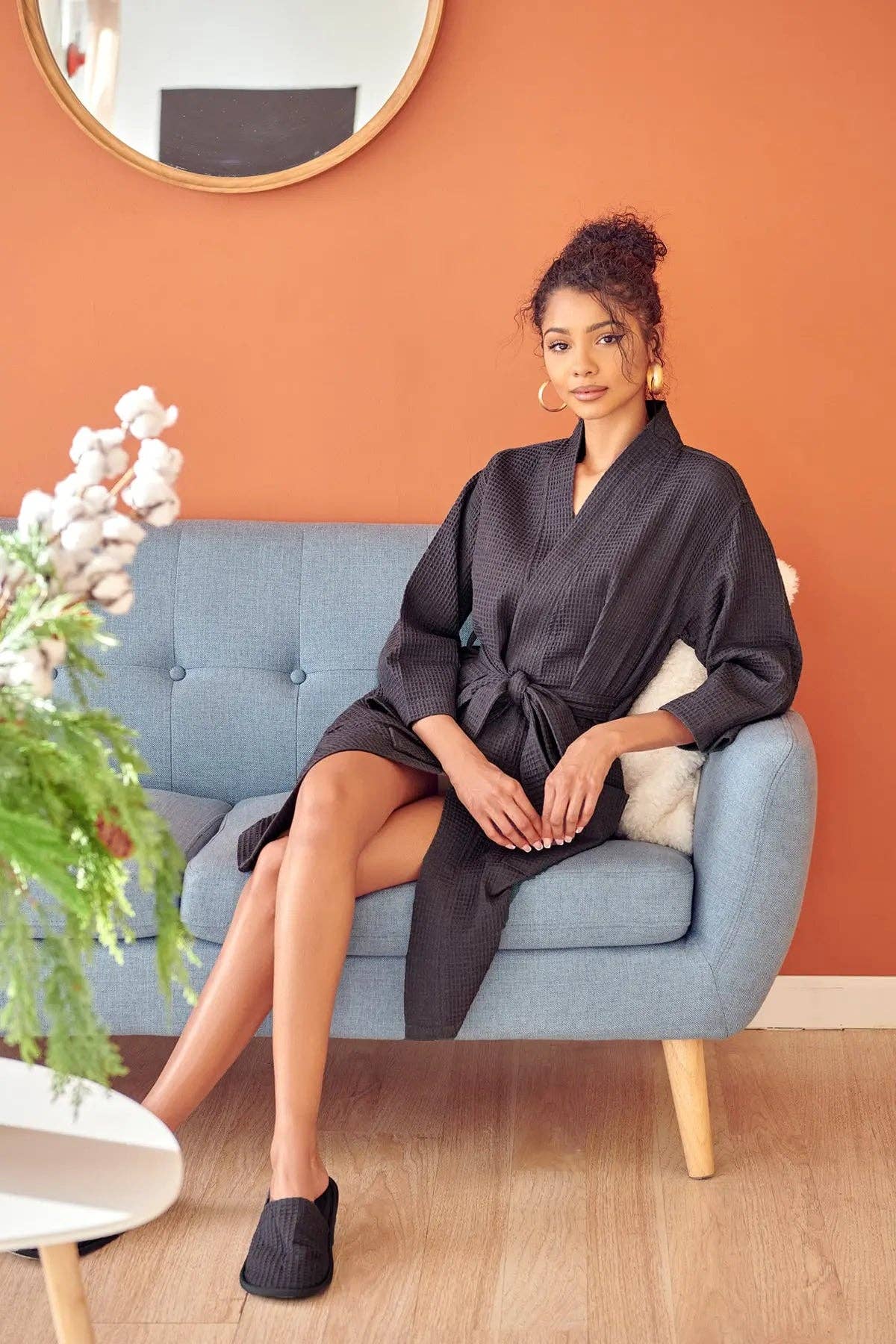 Lotus Linen – wholesale Robe – Women's – Knee-Length Waffle Robe for Women9