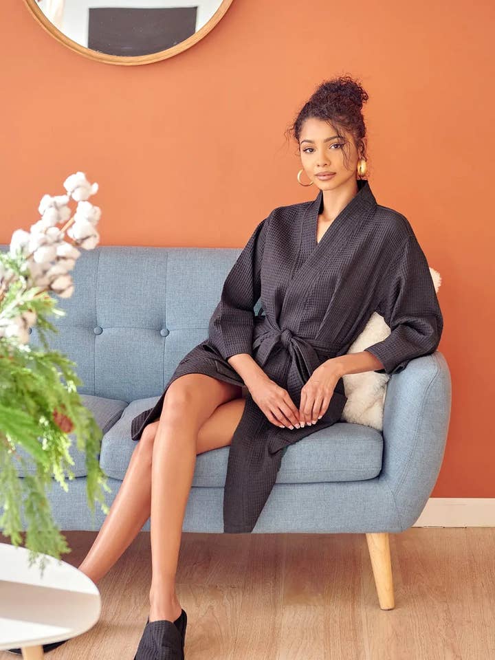 Lotus Linen - Wholesale Robe – Women's - Knee-Length Waffle Robe for Women11