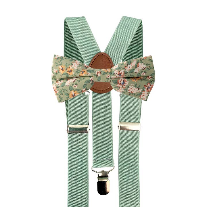 Isa Boys Ensemble Nœud Papillon en Coton à Motif Floral Vert, Crème & Jaune et Bretelles Vertes pour la vente par Dickie Bow