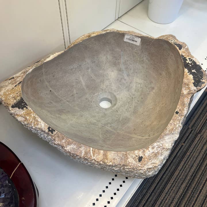 Sæbestensvask Unik #3 - 19" Bred for engroshandel hos Stonebridge Imports