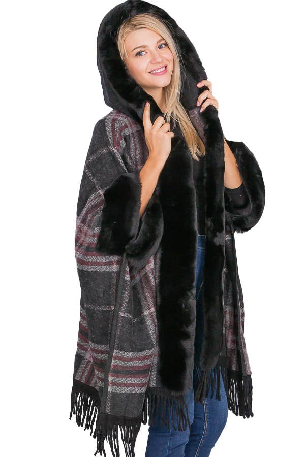 Grigio Poncho con cappuccio Ruana a silhouette aperta in stile eschimese scozzese in vendita all'ingrosso su Faire5