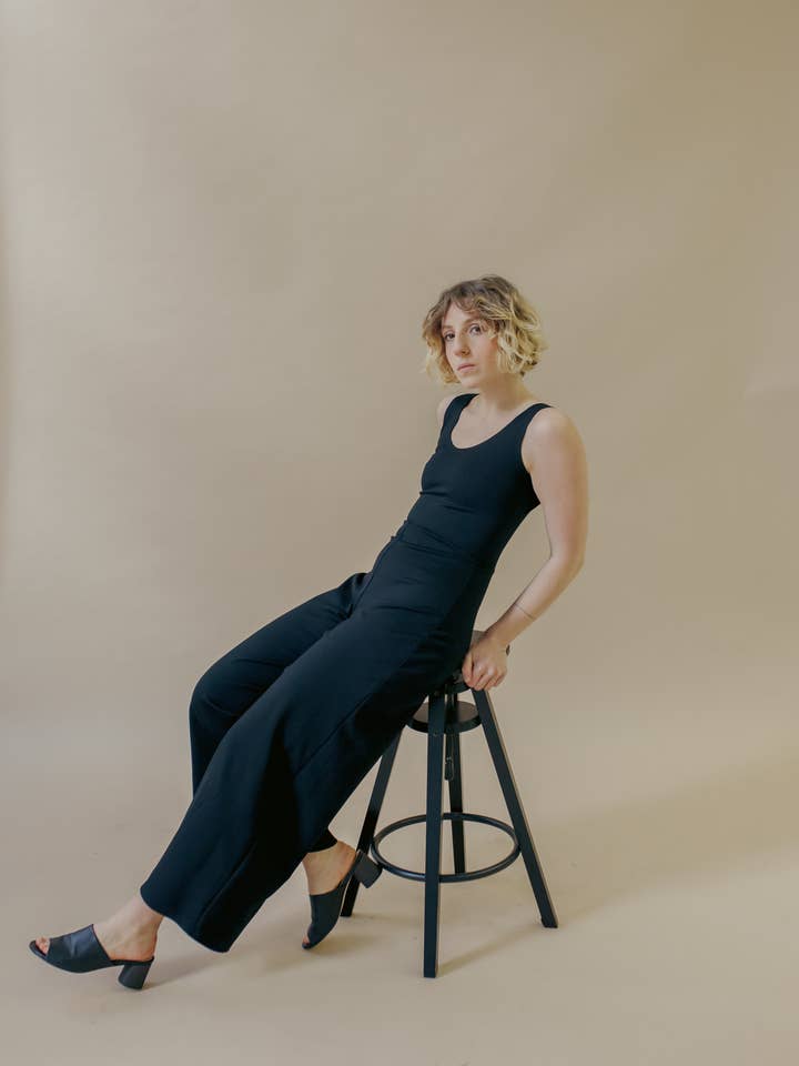 VIKTORIA&VIKTOR - Wholesale Jumpsuit - Dames - JERSEY VIOLA jumpsuit met uitsparing5