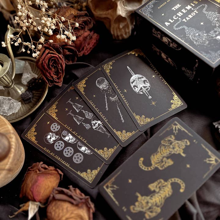 HAUS OF GARDEN ALCHEMY - Venta al por mayor Cartas del tarot - EL TAROT DEL ALQUIMISTA