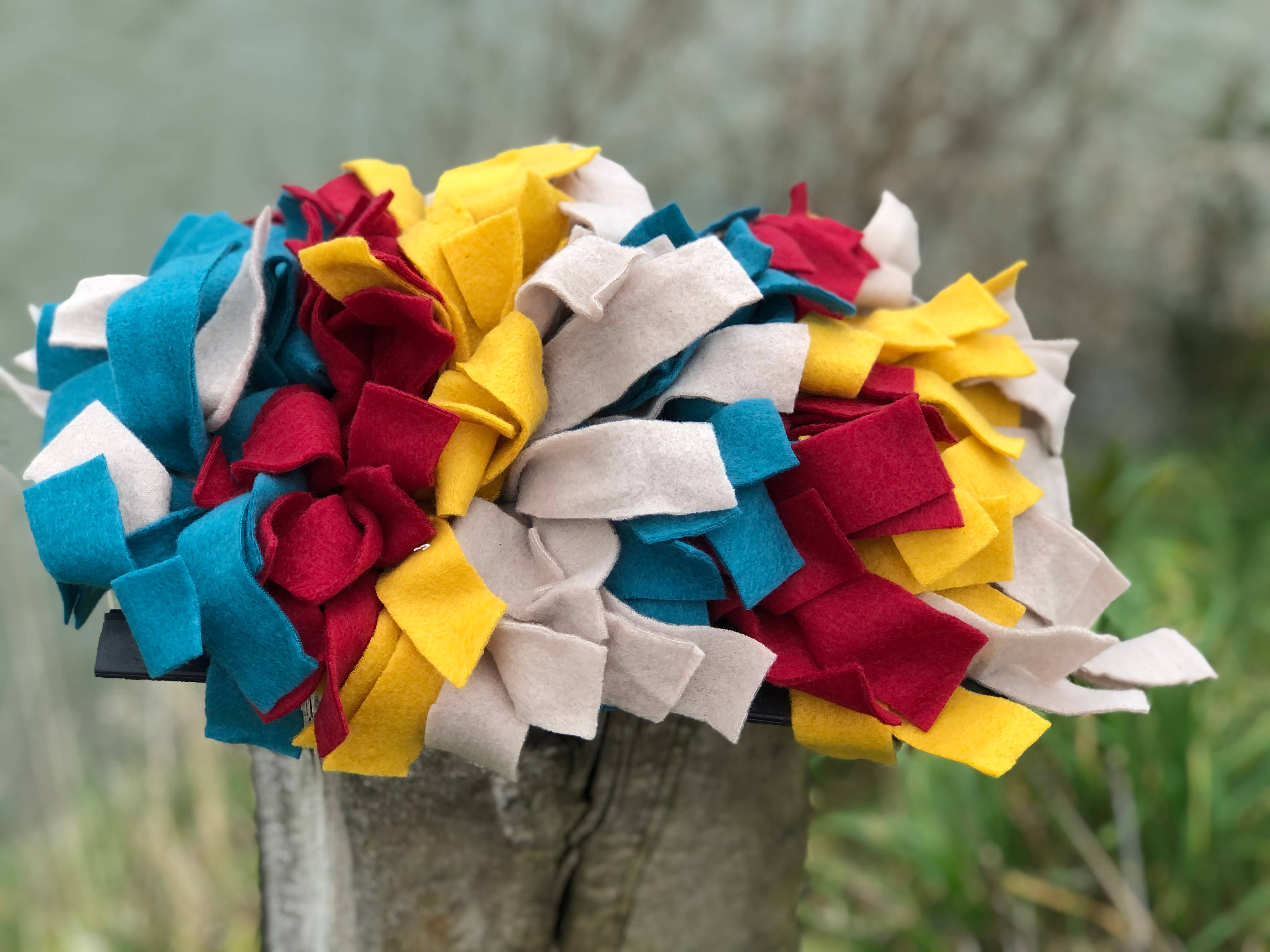 TUGS DE WOUFS EN FOLIE - Wholesale Pet Toy - Cat/Dog - Digging mat - Enrichment game for dogs and cats1