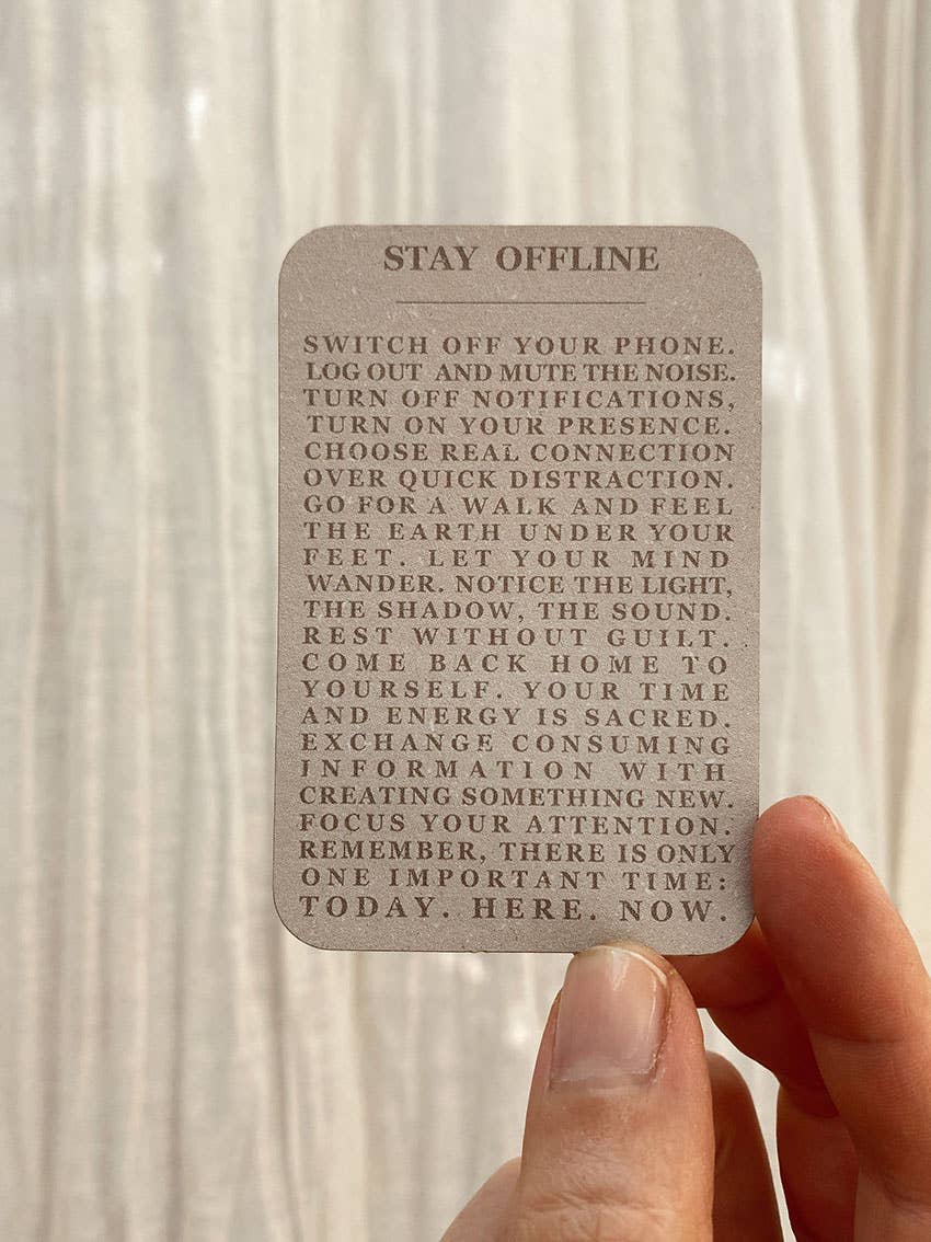 Anna Cosma - Wholesale Sticker - STICKER - STAY OFFLINE - SWITCH OFF YOUR PHONE...SUSTAINABLE4