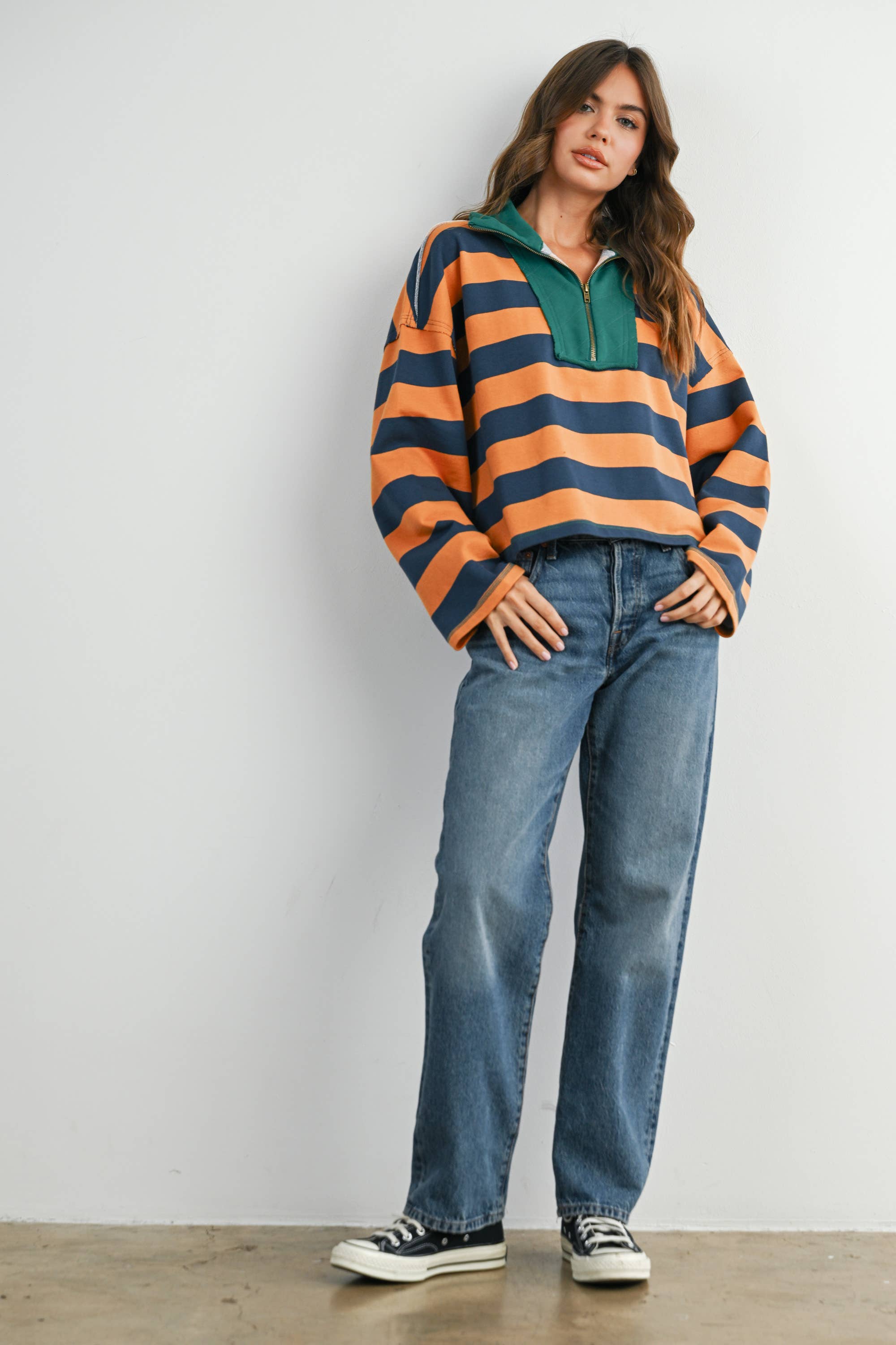 BUTTERMELON - Wholesale Sweatshirt - Women's - Striped Quarter-Zip Contrast Collar Sweatshirt - BMT797412
