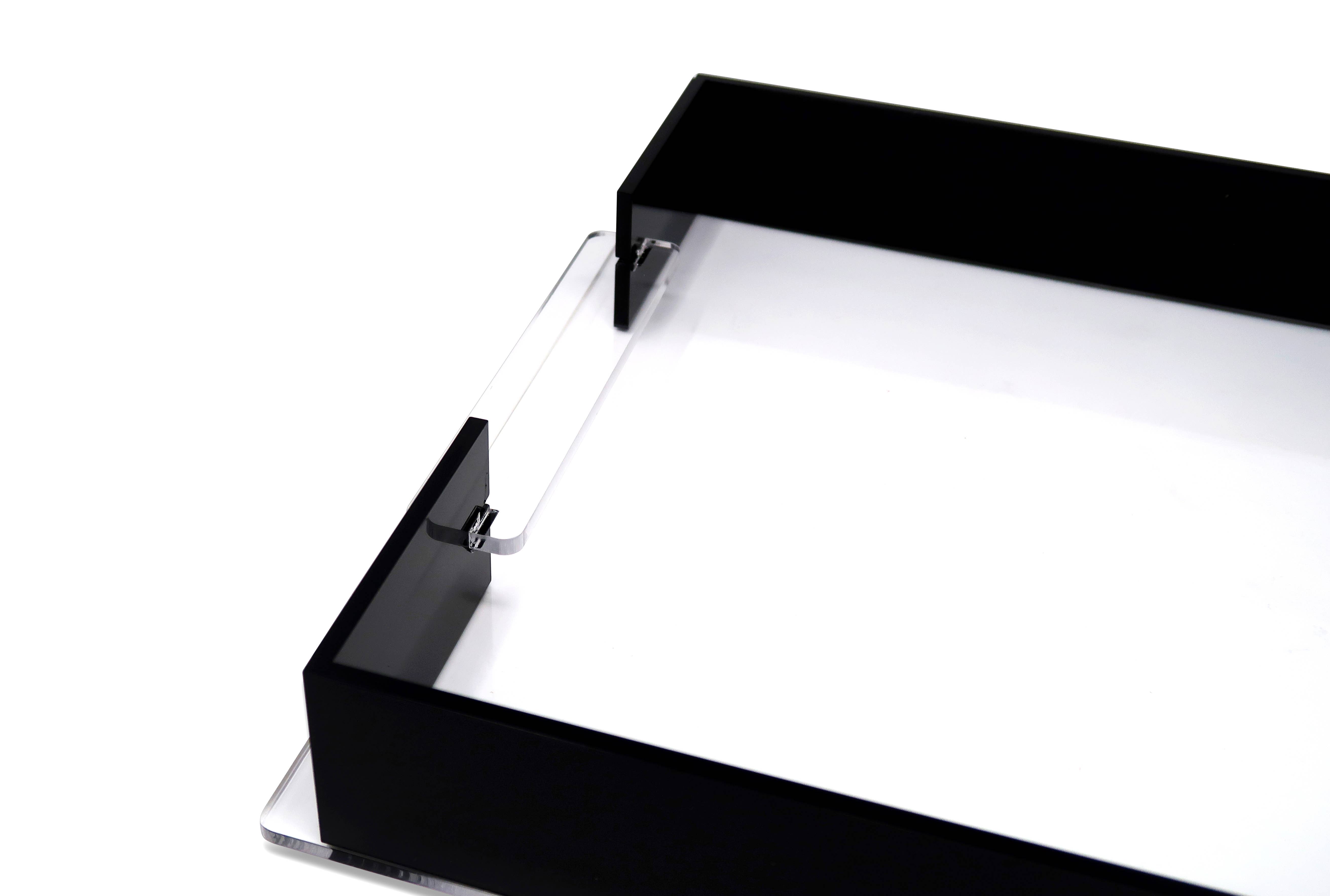 VIVIENCE - Wholesale Decorative Tray - Acrylic Rectangular Tray with Gold Sides, 17.75"L x 11.75"W
3