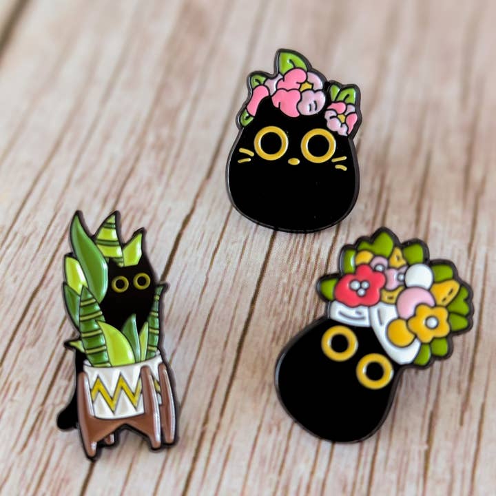 Hello Kim - Kim Chui - Wholesale Lapel Pin/Button - Big Cat Flowers Pin2