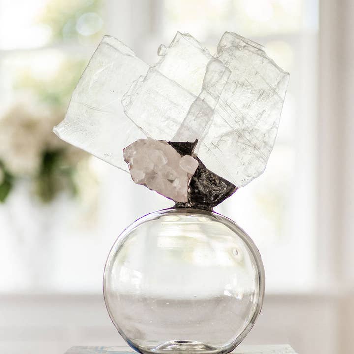 Geode Selenite S Float (moyen) pour la vente par Jamie Dietrich Designs
