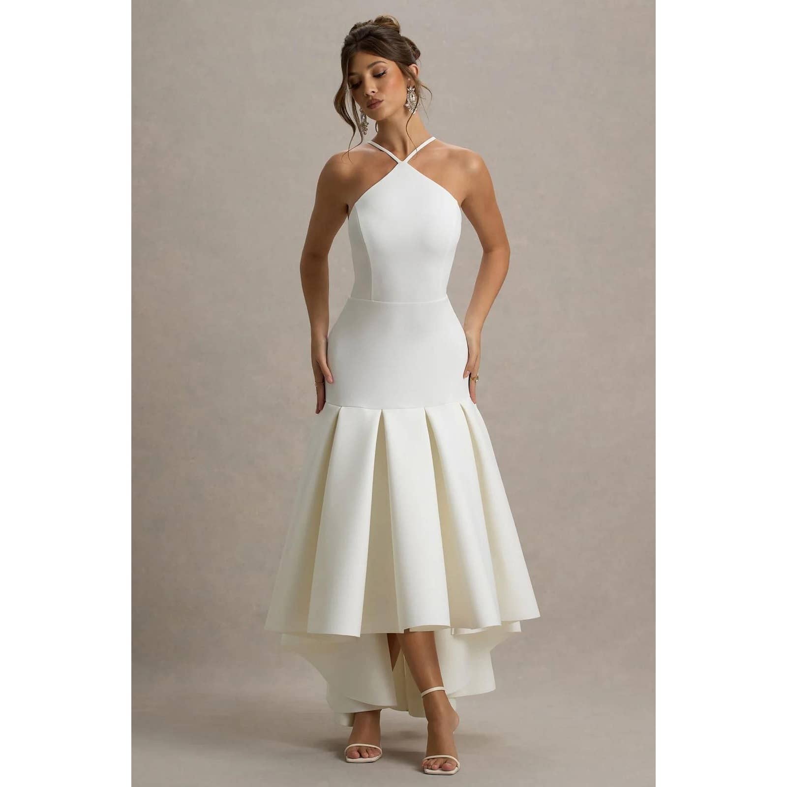 DORCAS – Großhandel Kleid – Damen – Maxikleid mit Rüschen und schulterfreiem Design10