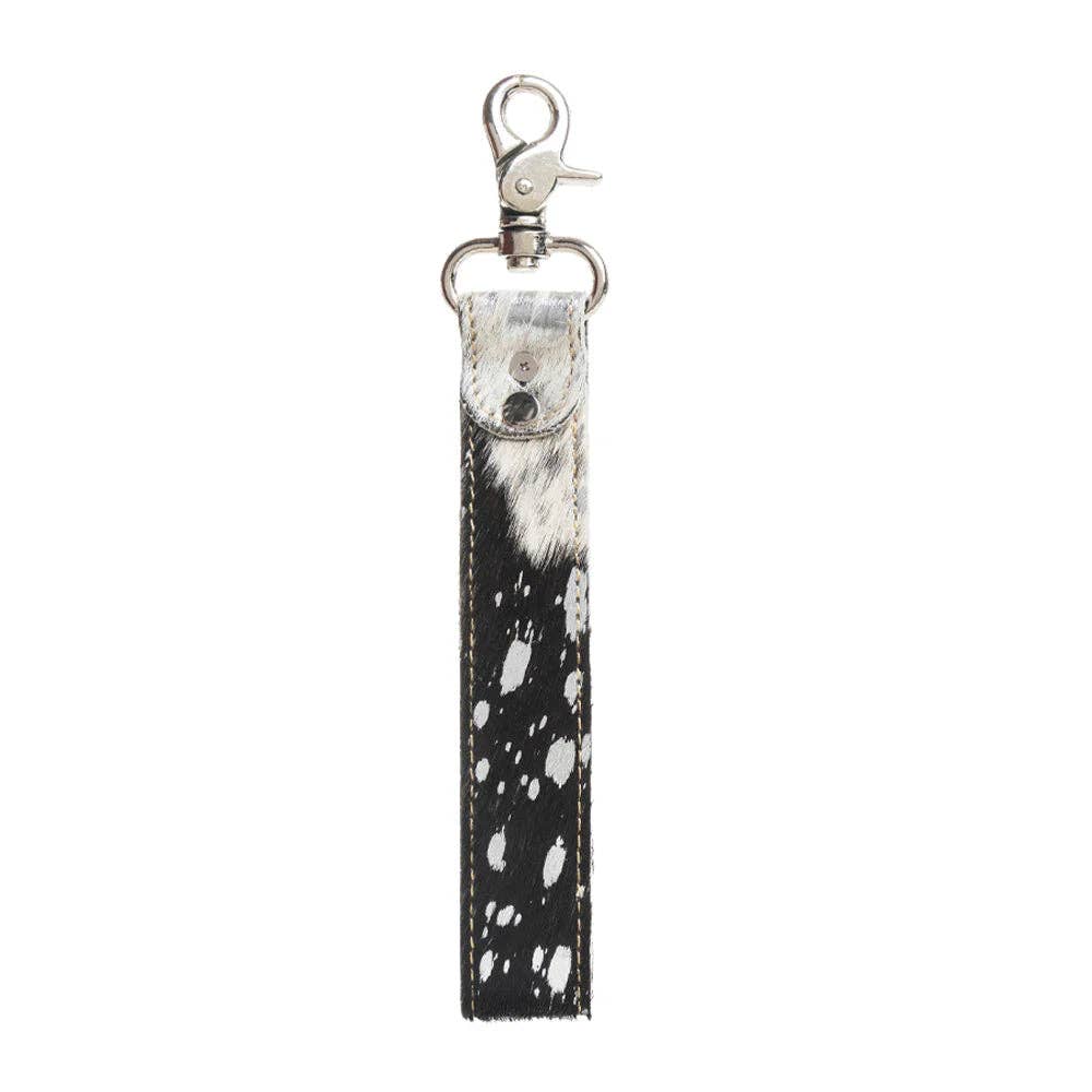 MYRA - EU - Wholesale Keychain - Women's - Myra Bag Concho Delight Key Fob in Black & White1