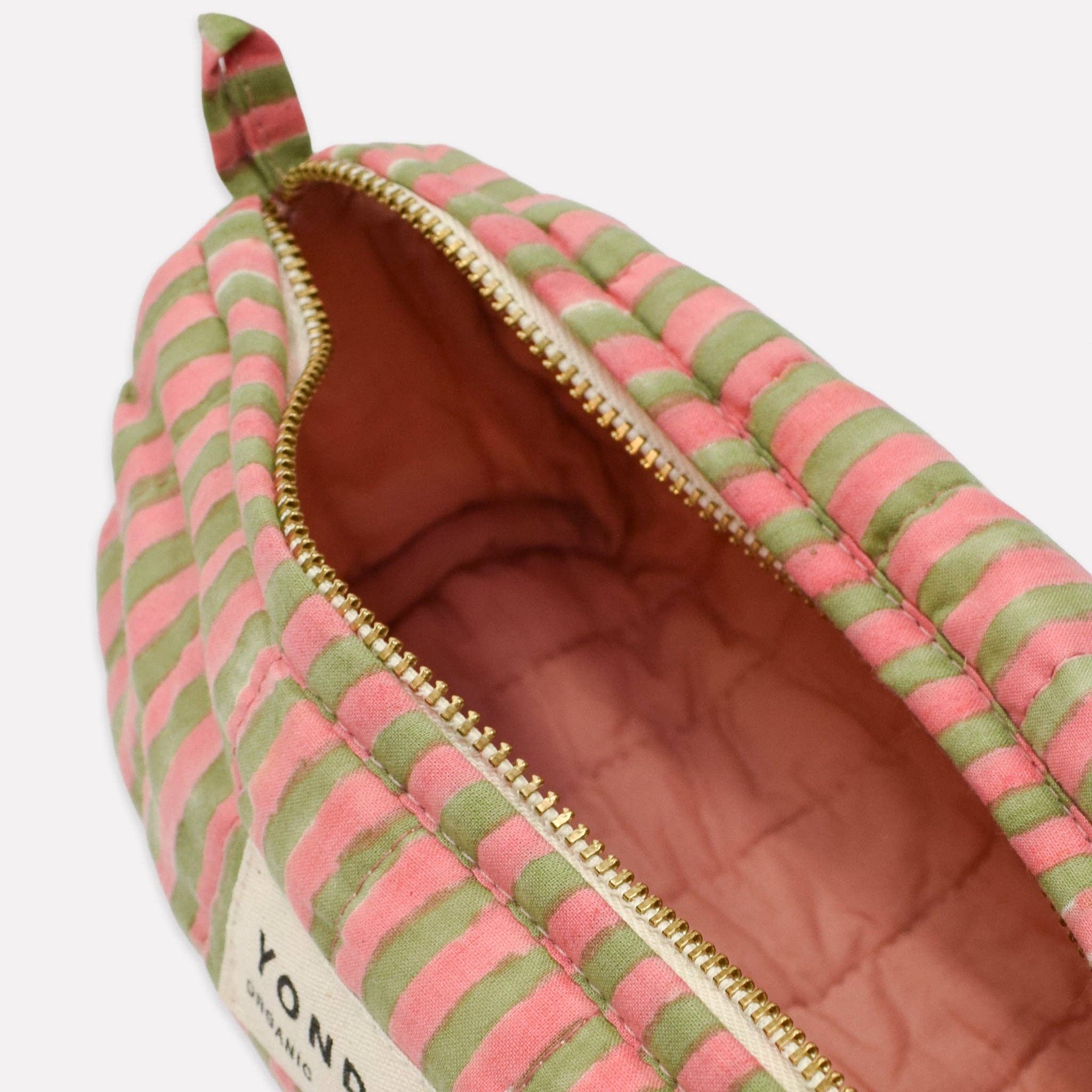 YONDER. – wholesale Make-up/cosmetic bag – Quilted Barrel Case | Candy Stripe | Sugarsnap5