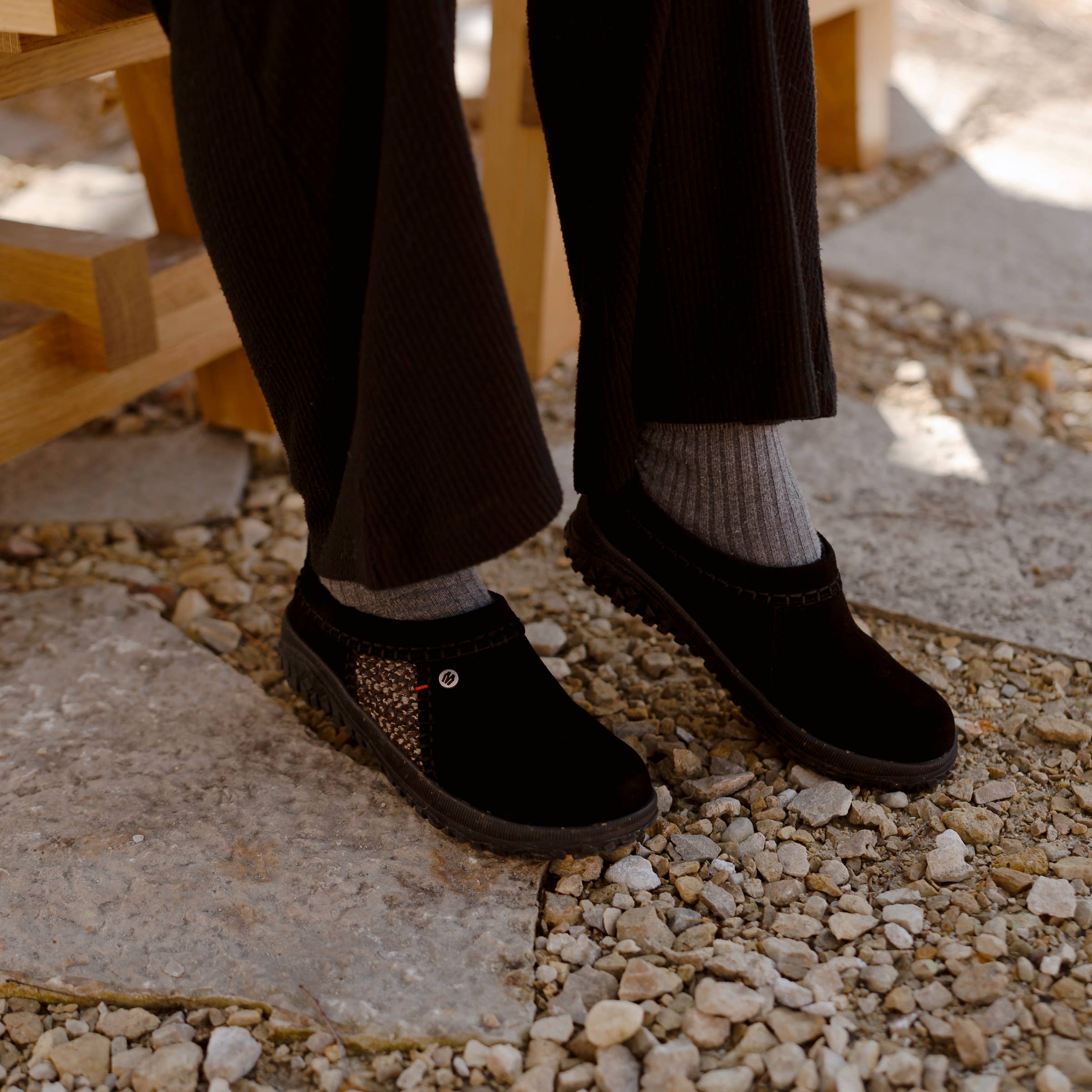 Minnetonka - Wholesale Clogs - Women's - Women's Tamarra Suede Heavy Tread Clogs2