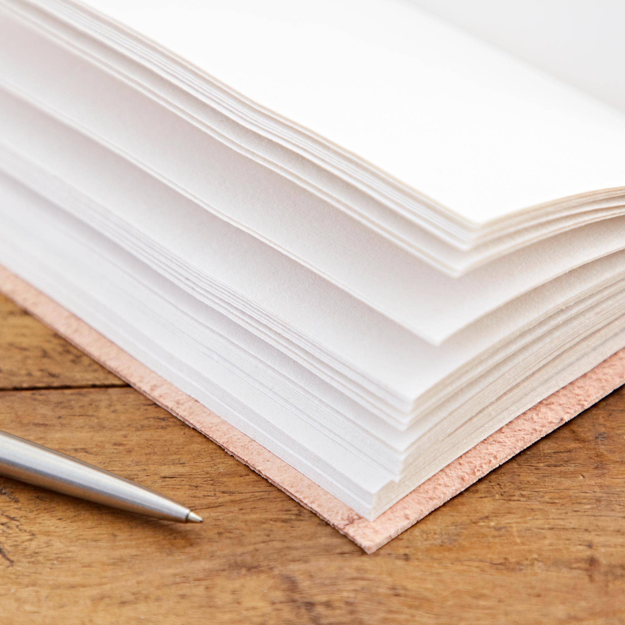 The Paper High Gift Company Limited – Diário por atacado – Caderno de diário com elástico e capa em couro de búfalo grande5