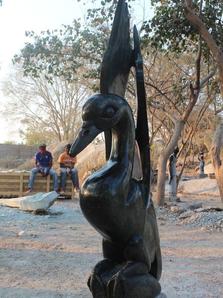 Verbluffende Gans Steen Sculptuur voor wholesale door AVAC Arts