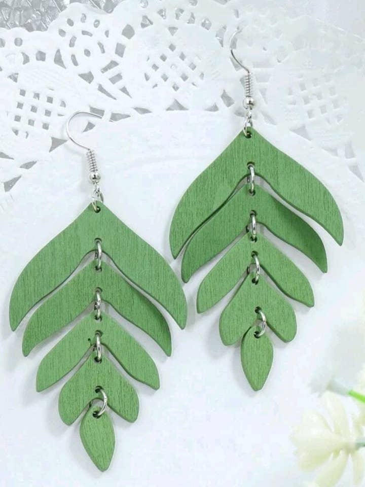 Brincos de Folha de Madeira em Verde para o Outono por atacado de The Bling Barn