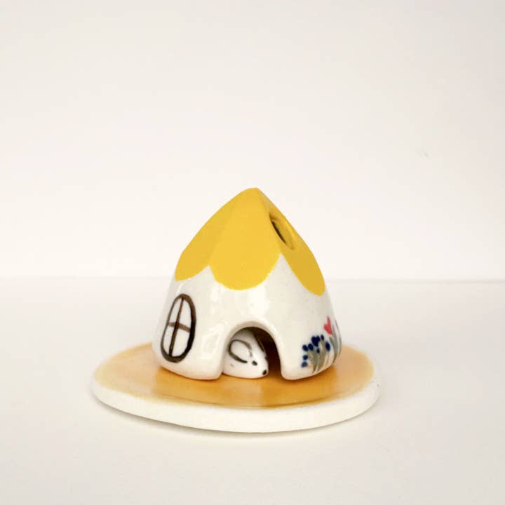 Spalted Home - Wholesale Incense Holder - Yellow Ceramic Mouse House Cone Incense Burner With Flowers3