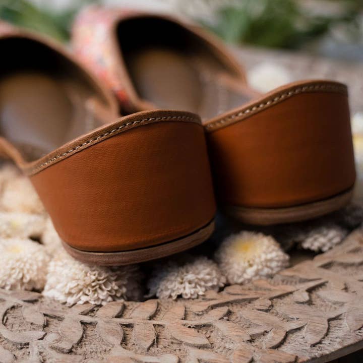 Coral Haze - Wholesale Flats - Women's - Orchard