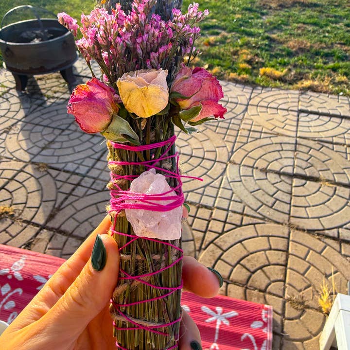 CharlieHaze - Wholesale Sage Bundle - Rose Quartz, Rosemary, Sage, and Lavender Smudge Stick8