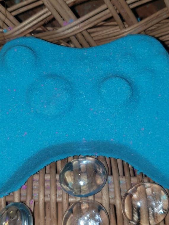 Blå X Games Controller Badebomber for engroshandel hos Enchanting Bath Bombs