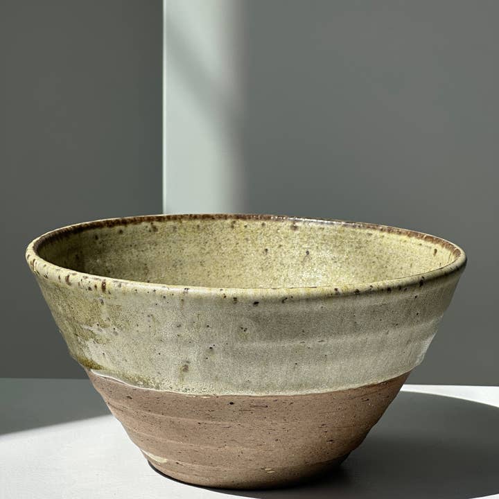 Office Objets - Wholesale Decorative Plate/Dish/Bowl - Large green and brown Indonesian ceramic bowl D18.5 H1030