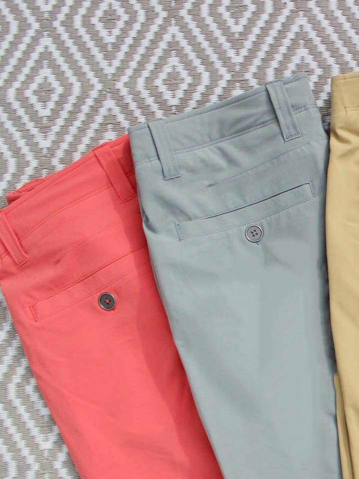 Short Performance - Saumon pour la vente par Bald Head Blues