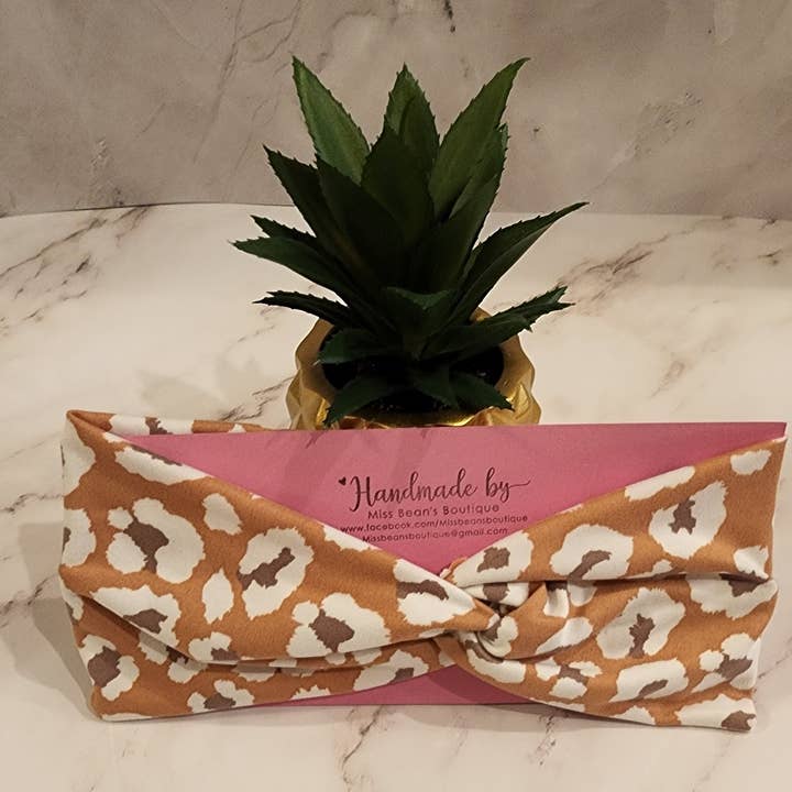 Bandeau Turban noué Imprimés animaux (Copie) pour la vente par Miss Bean's Boutique