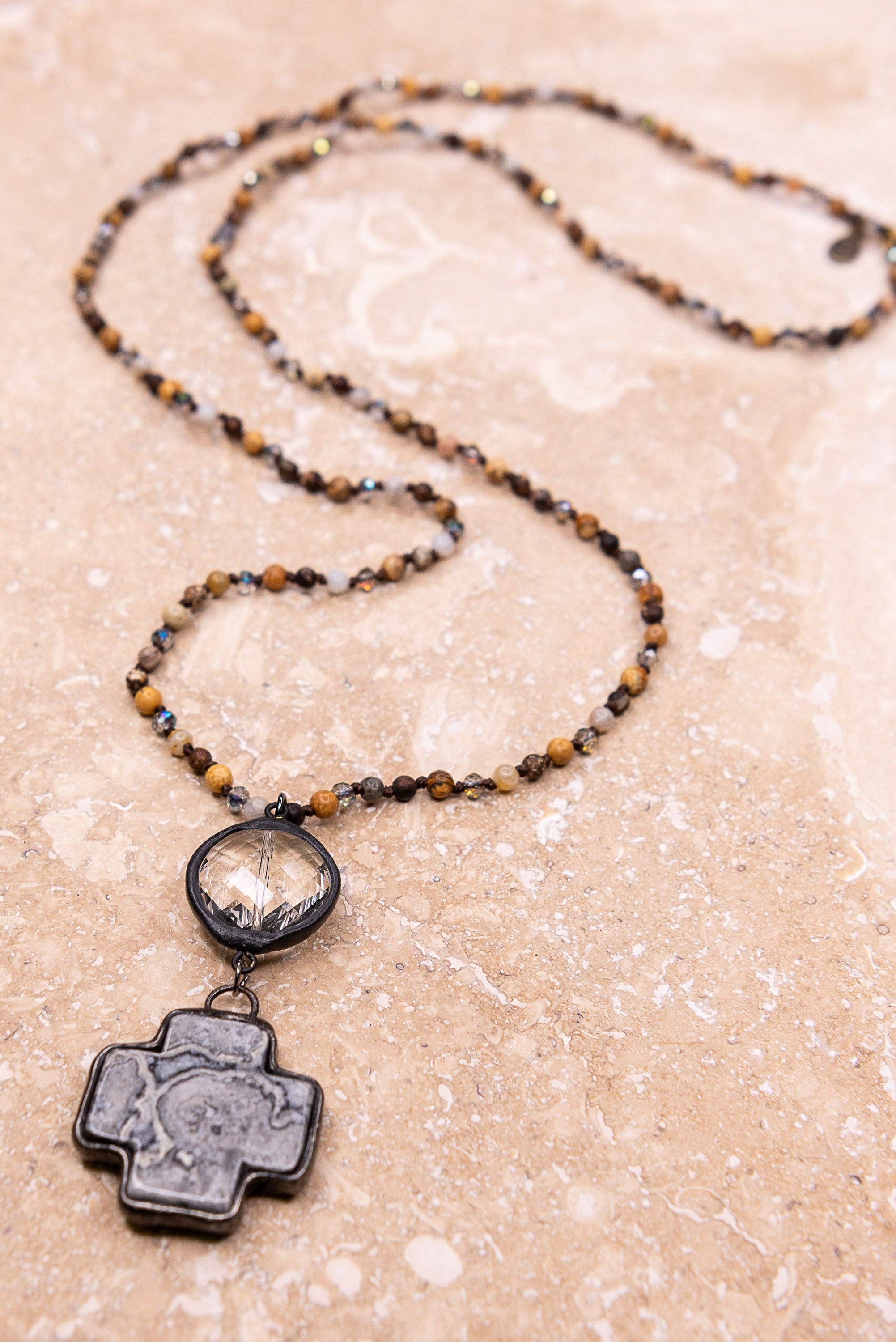 Dylan Designs - Vente Colliers à pendentif - Collier McCall en gris9