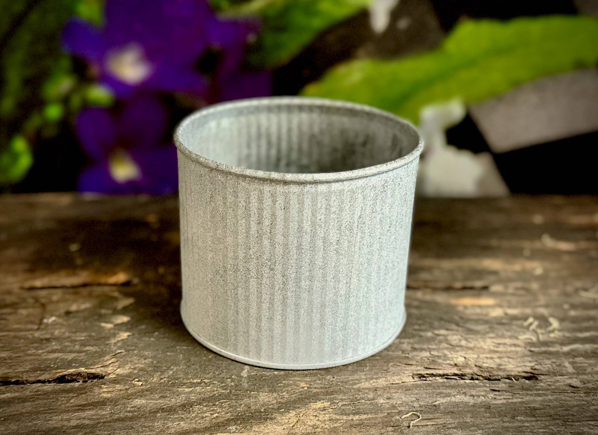 Home Kreation by KK dba Kraft Klub – Objeto de mesa decorativo por atacado – Tubo redondo de zinco cinza grande