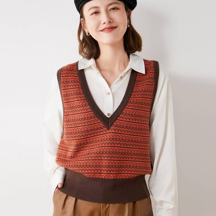 ePretty – wholesale Sleeveless sweatshirts – Women′s – EP-SW2147 Fair Isle Knit V-Neck Sweater Vest5