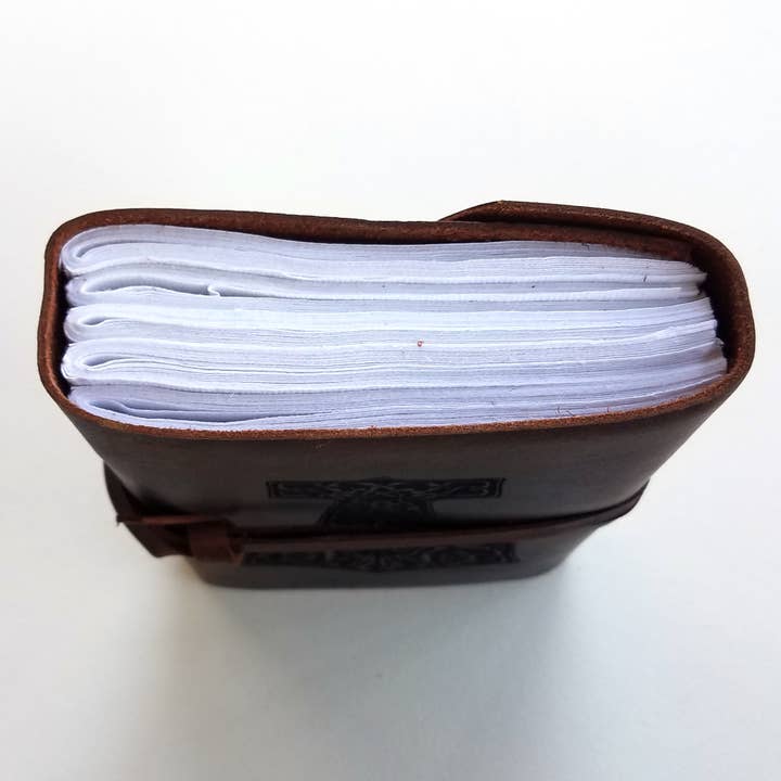 Lyoncraft - Wholesale Journal/Diary - Custom Logo Leather Journal With Cord Closure, Unlined Paper