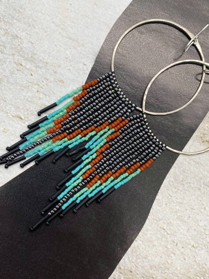 Fall Blend fransörhängen för wholesale av Naomi Star Designs