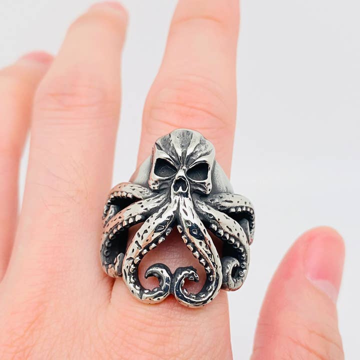 Mio Queena - Wholesale Signet Ring - Punk Style Stainless Steel Skull Octopus Men's Ring - MJ/MR