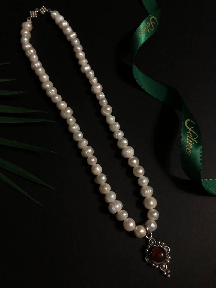 Rhiannon Perlenkette für den Großhandel von Feline Jewelry Studio Universe